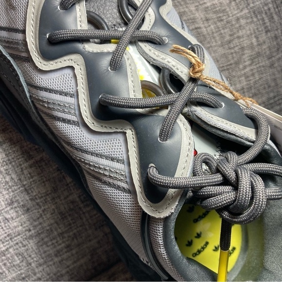 Adidas Ozweego Triple Grey Sneakers Men’s 9 Neon Solar Yellow Accent Chunky Dad main image 11